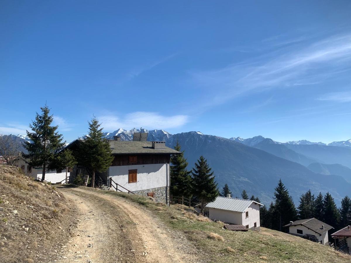 Апартаменти Chalet Baita Delle Favole Di Rosarita Berbenno di Valtellina Екстер'єр фото